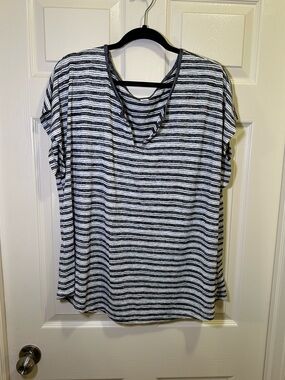 Old Navy Relaxed Split Neck Short Sleeve Shirt Size XXL Black White Stripe